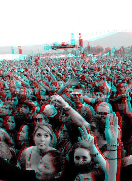 Coachella crowd at Coachella 2010, shot in stereoscopic 3D by Coldie.