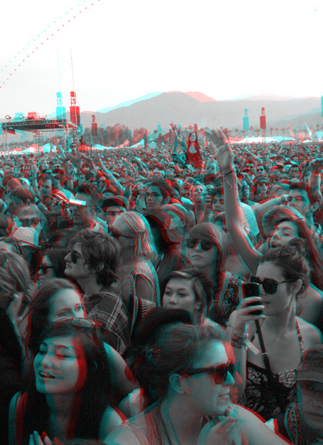 Coachella crowd at Coachella 2010, shot in stereoscopic 3D by Coldie.